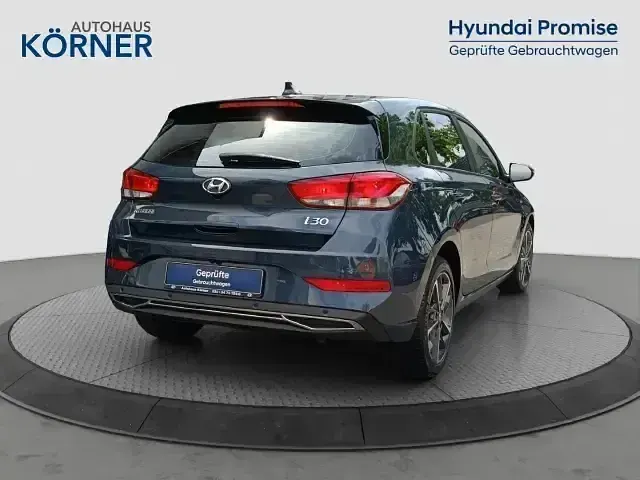 Gebraucht Hyundai i30 Trend 160 PS (117 kW) 2023 Grau Limousine