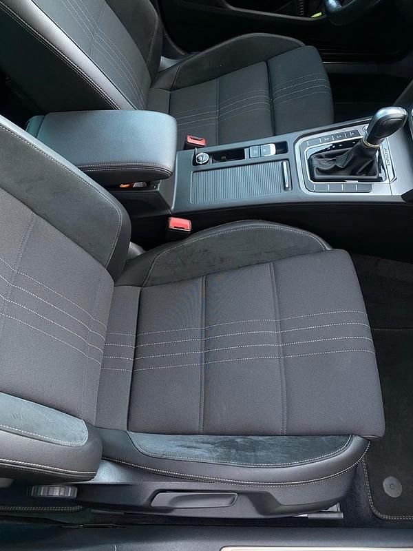 Second-hand VW Passat Alltrack 2018 Negru Break