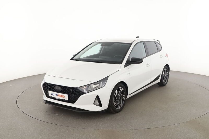 Weiß Gebraucht 2022 Hyundai i20 Trend Kleinwagen | 16.690 € (Fairer Preis) - Bild 1/4
