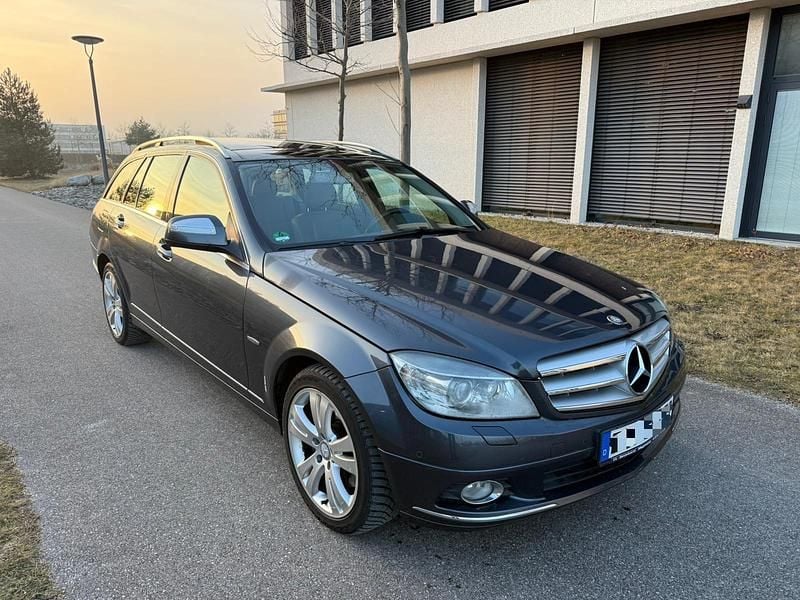 Grau Gebraucht 2008 Mercedes C320 Kombi | 4.890 € (Fairer Preis) - Bild 1/4