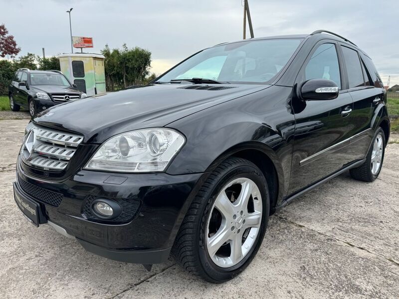 Schwarz Gebraucht 2006 Mercedes ML320 SUV | 9.950 € (Fairer Preis) - Bild 1/4
