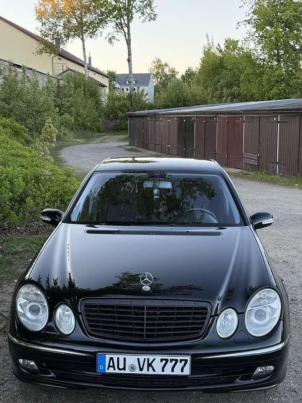 Gebraucht Mercedes E320 Avantgarde 224 PS (164 kW) 2005 Limousine
