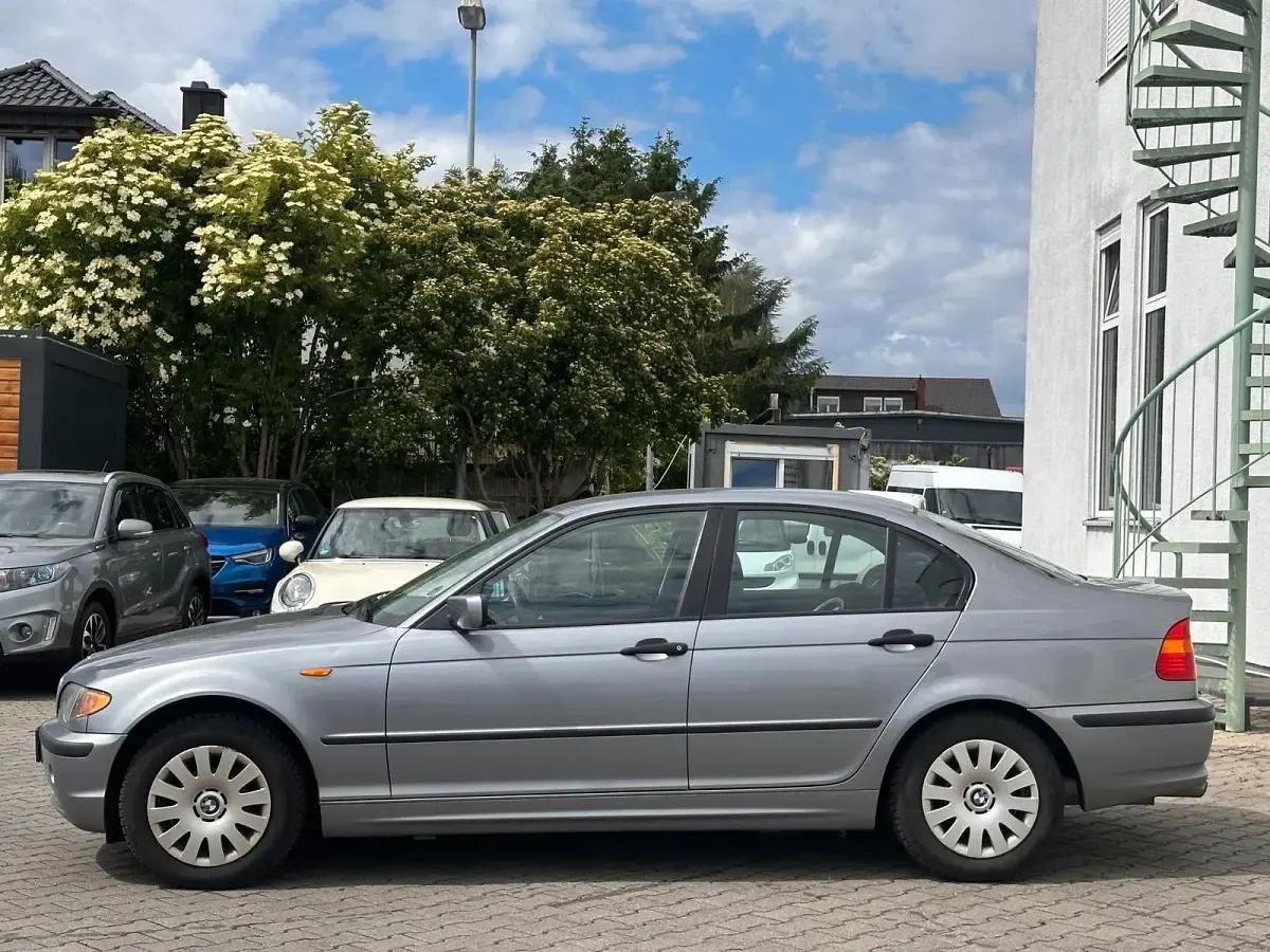 Gebraucht BMW 316 116 PS (85 kW) 2004 Grau Limousine