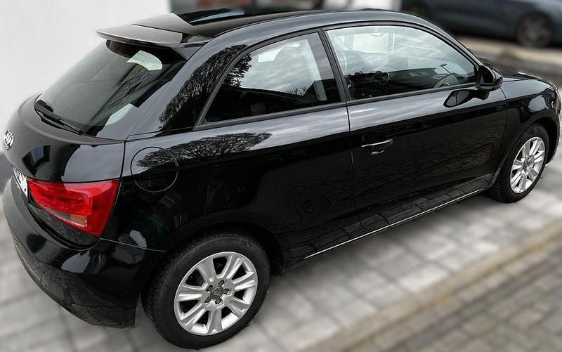 Gebraucht Audi A1 Ambition 86 PS (63 kW) 2014 Schwarz Kleinwagen