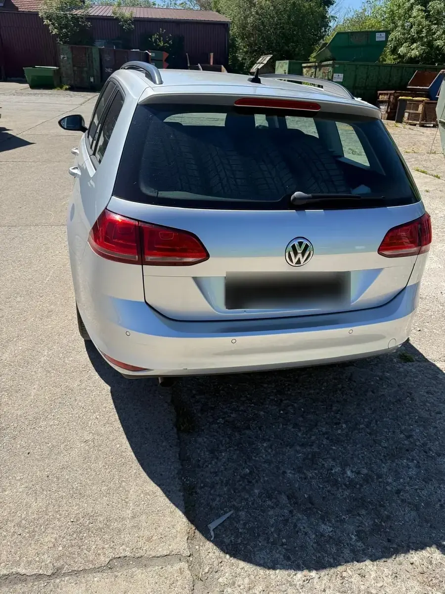 Gebraucht VW Golf VII 110 PS (80 kW) 2016 Silber Kombi