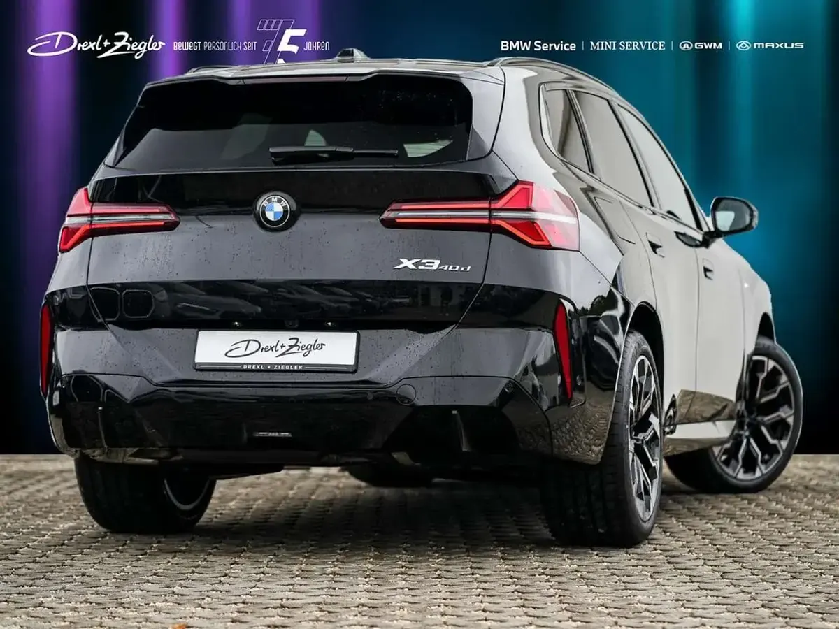 Używany BMW X3 Performance 303 KM (222 kW) 2025 Czarny SUV