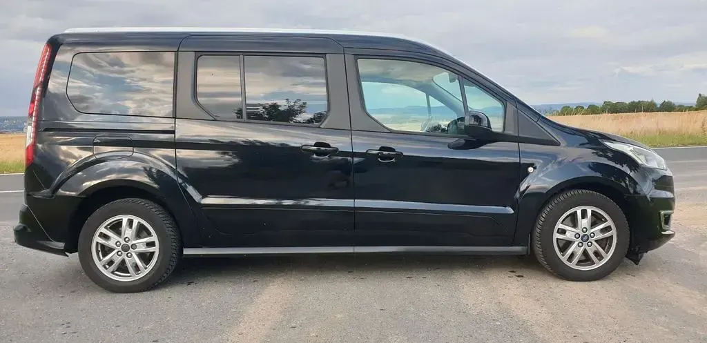 Gebraucht Ford Tourneo Connect Titanium 120 PS (88 kW) 2018 Schwarz Van / Kleinbus