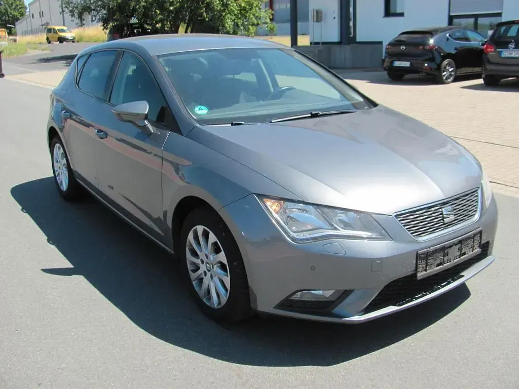 Gebraucht Seat Leon Style 150 PS (110 kW) 2014 Grau Limousine
