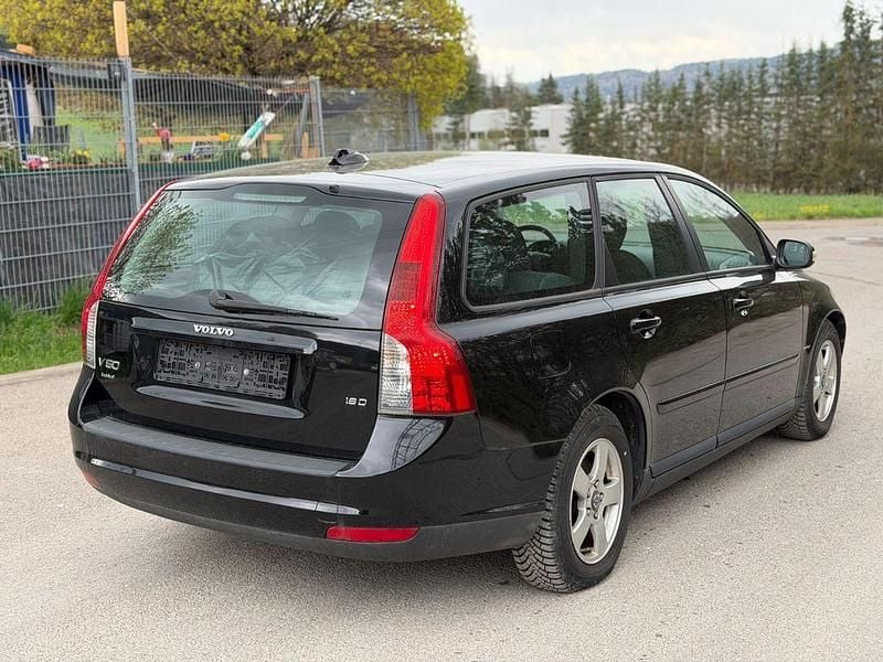 Gebraucht Volvo V50 Kinetic 109 PS (80 kW) 2008 Schwarz Kombi