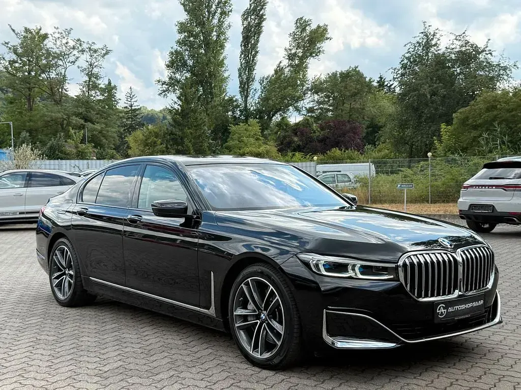Gebraucht BMW 740 Executive 340 PS (250 kW) 2021 Schwarz Limousine
