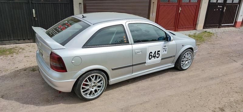 Gebraucht Opel Astra OPC 160 PS (117 kW) 2000 Silber Kleinwagen