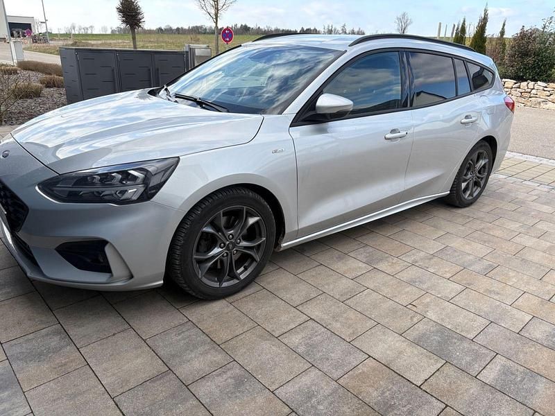 Gebraucht Ford Focus ST-Line 120 PS (88 kW) 2022 Kombi
