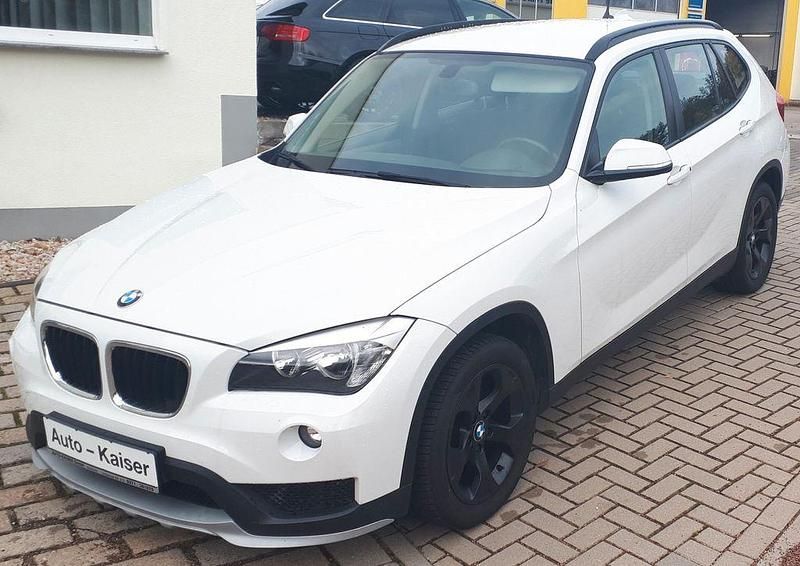 Weiß Gebraucht 2015 BMW X1 SUV | 11.990 € (Superpreis) - Bild 1/4