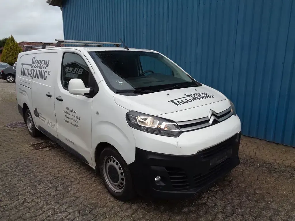 Gebraucht Citroën Jumpy Business Class 179 PS (131 kW) 2017 Weiß Van / Kleinbus