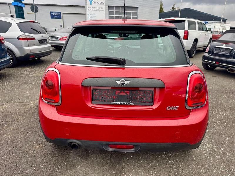 Second-hand Mini ONE 75 CP (55 kW) 2015 Roșu Hatchback