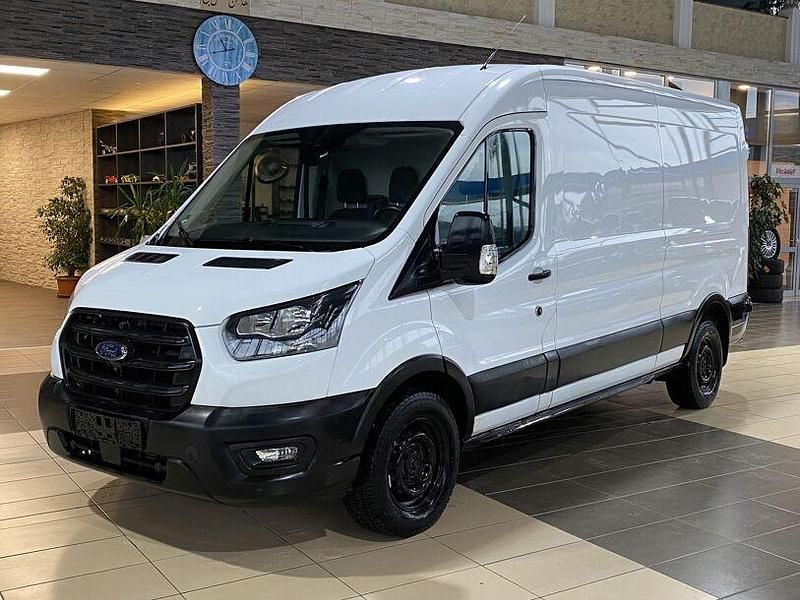 Gebraucht Ford Transit Trend 170 PS (125 kW) 2023 Weiß Limousine