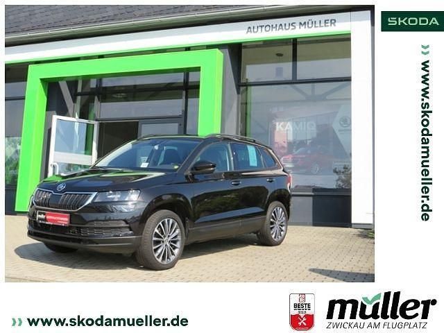 Schwarz (schwarzmagic perleffekt) Gebraucht 2019 Skoda Karoq Style SUV | 21.890 € (Fairer Preis) - Bild 1/4