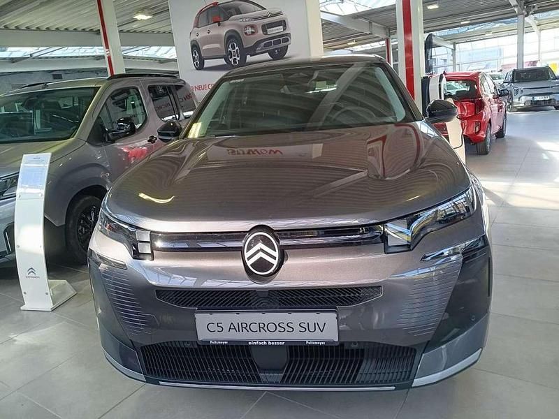 Neu Citroën C5 136 PS (100 kW) 2026 Hell grün metallic SUV