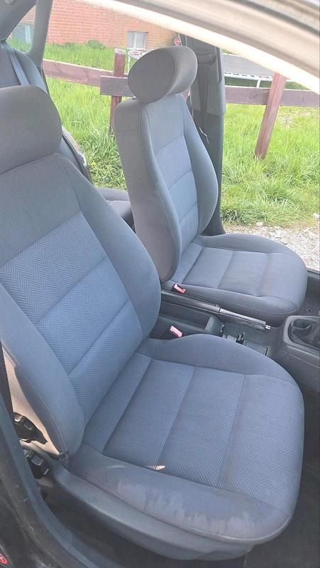 Używany Audi A4 125 KM (91 kW) 1997 Sedan/Limuzyna
