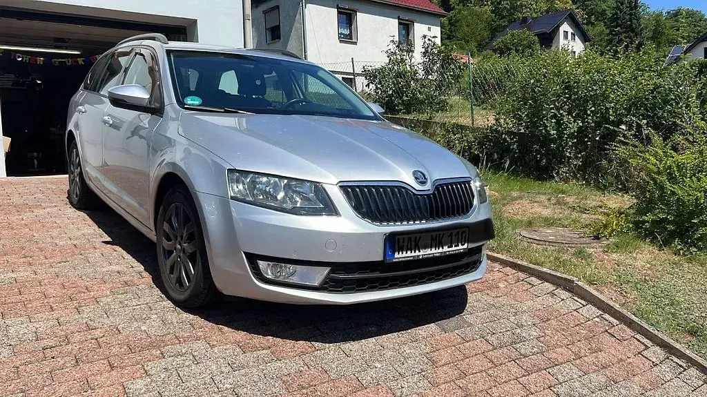 Gebraucht Skoda Octavia Ambition 150 PS (110 kW) 2016 Silber Kombi