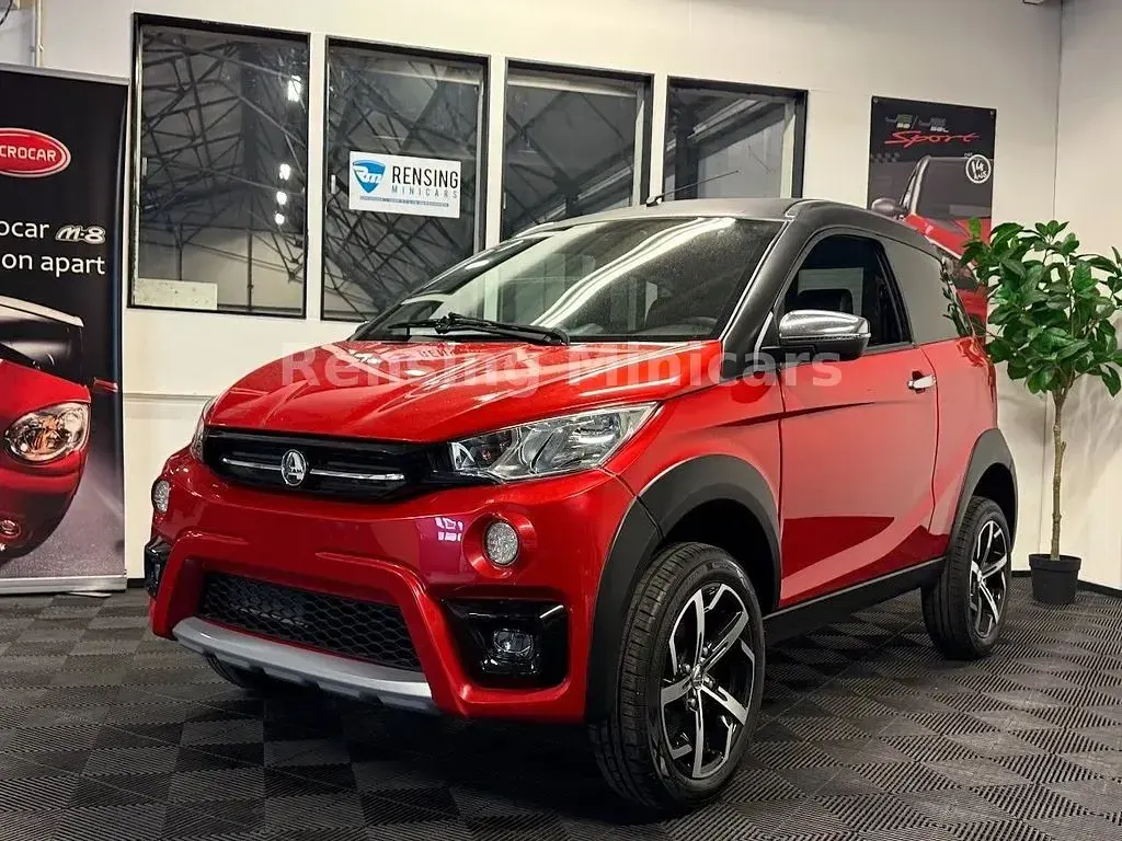 Käytetty Aixam Crossover Premium 2023 Punainen Katumaasturi