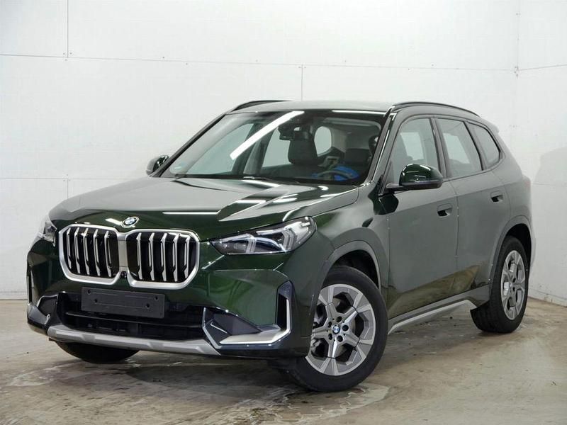 Sanremo green metallic Gebraucht 2025 BMW X1 xLine SUV | 49.480 € (Teuer) - Bild 1/4