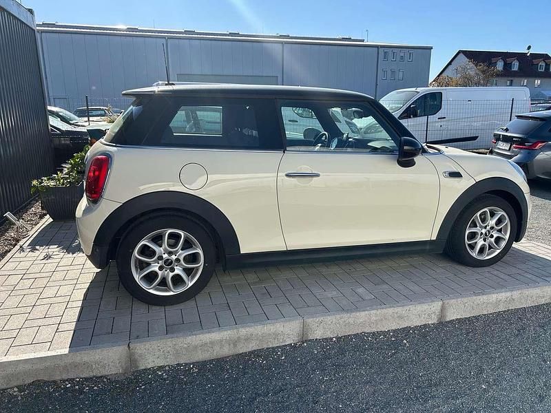 Second-hand Mini Cooper 136 CP (100 kW) 2015 Alb Hatchback