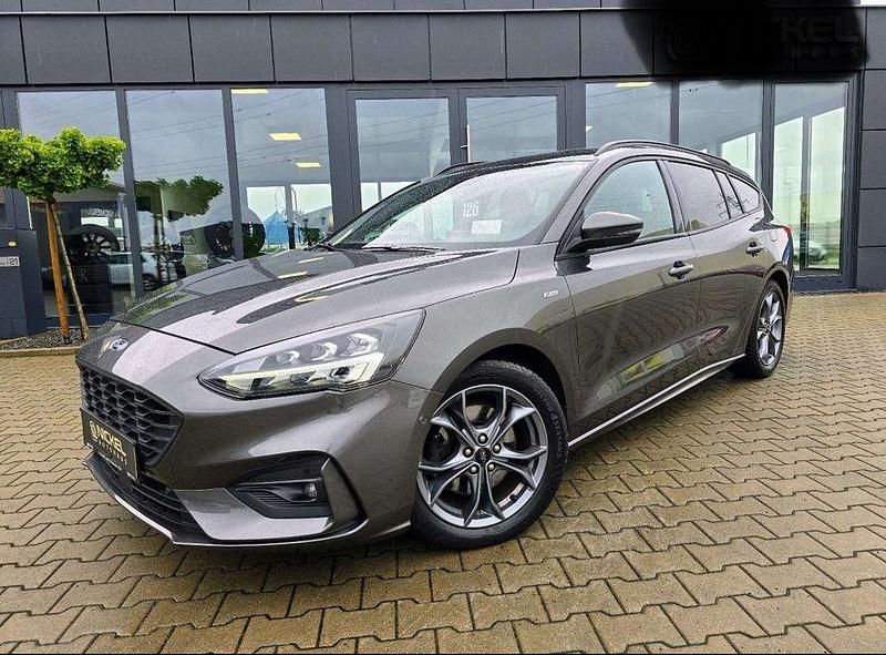 Grau Gebraucht 2019 Ford Focus ST-Line Kombi | 17.990 € (Fairer Preis) - Bild 1/4
