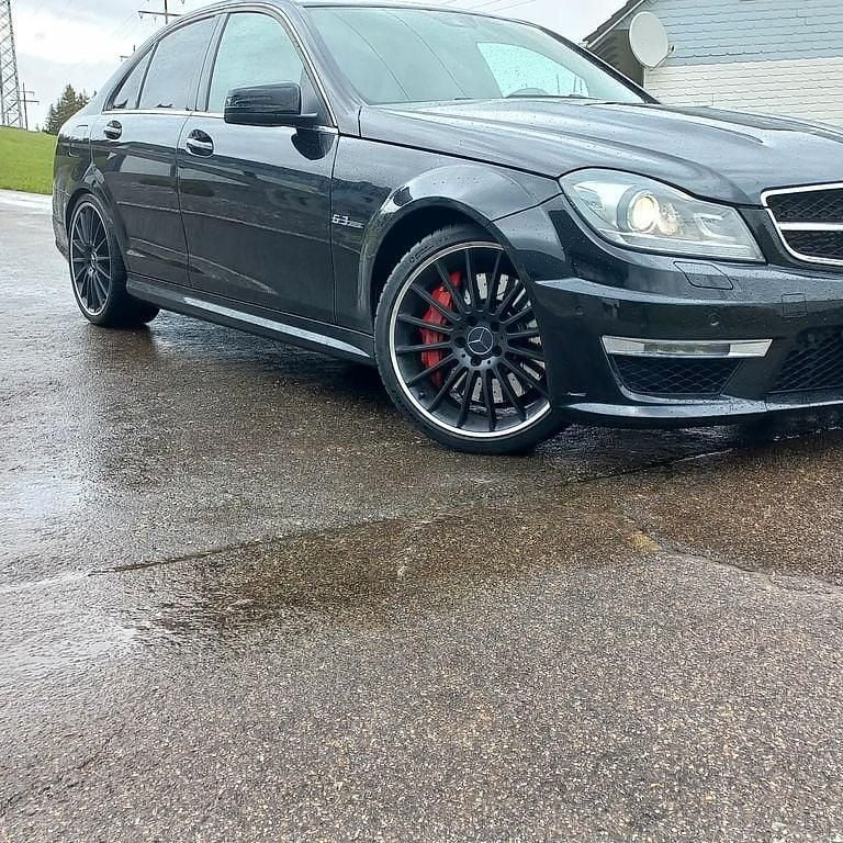Schwarz Gebraucht 2013 Mercedes C63 AMG AMG Limousine | 48.900 € (Fairer Preis) - Bild 1/4