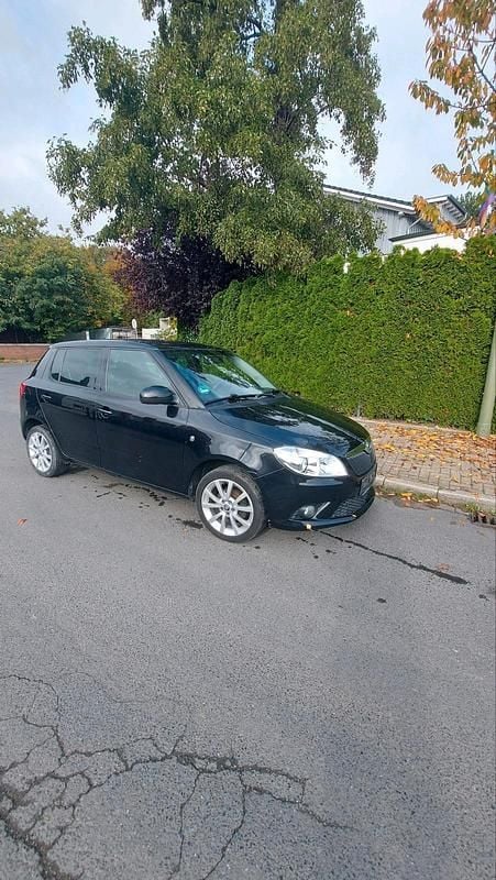 Schwarz Gebraucht 2014 Skoda Fabia Kleinwagen | 4.900 € (Superpreis) - Bild 1/4