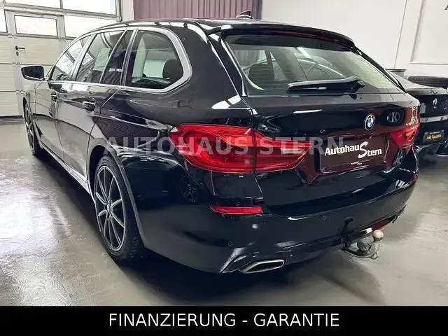 Gebraucht BMW 540 Sport Line 320 PS (235 kW) 2017 Schwarz Kombi