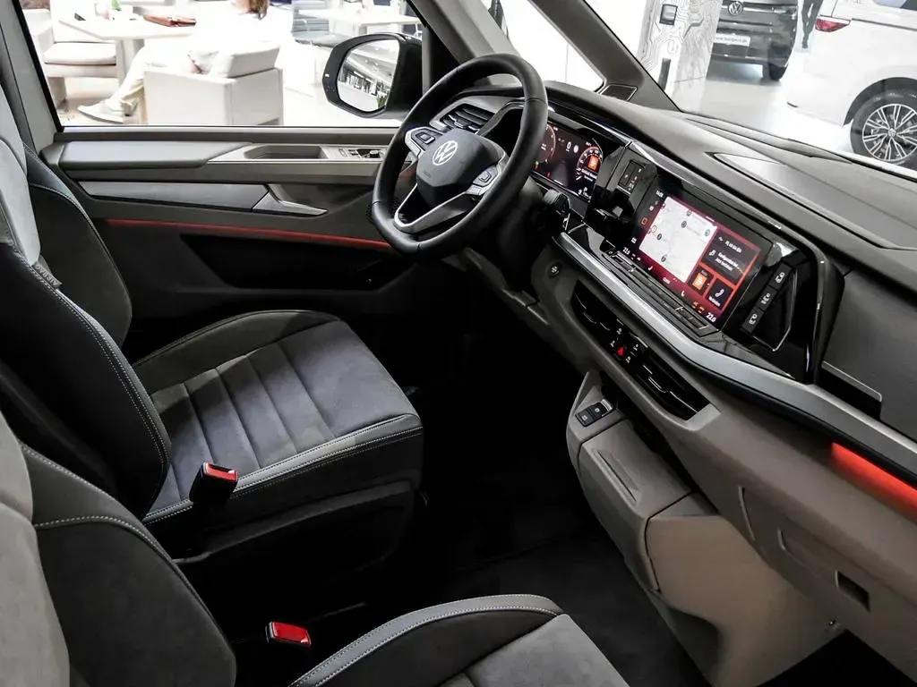 Gebraucht VW Multivan Edition 150 PS (110 kW) 2025 Schwarz Van / Kleinbus