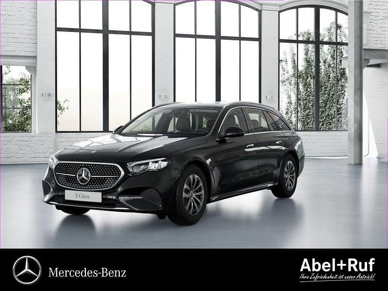 Schwarz Gebraucht 2025 Mercedes E220 Avantgarde Limousine | 49.739 € (Etwas zu teuer) - Bild 1/4