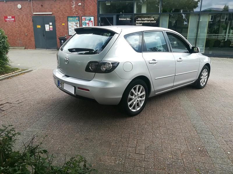 Silber Gebraucht 2008 Mazda 3 Kleinwagen | 3.550 € (Fairer Preis) - Bild 1/4