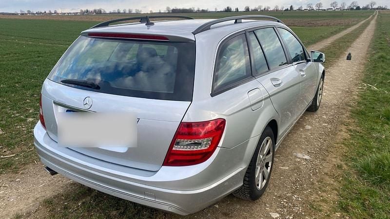 Gebraucht Mercedes 220 170 PS (125 kW) 2012 Silber Kombi