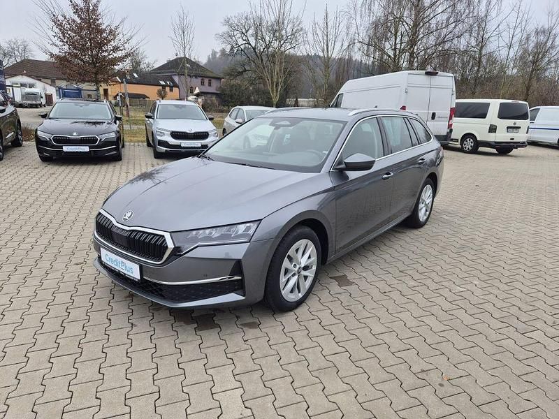 Grau Neu 2025 Skoda Octavia Selection Kombi | 32.750 € (Guter Preis) - Bild 1/4