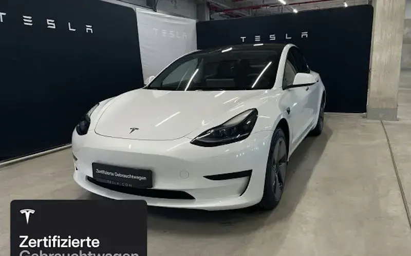 Gebraucht Tesla Model 3 RWD 205 kW (279 PS) 2023 Weiß Limousine