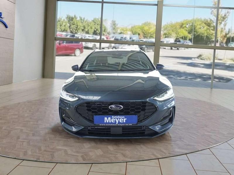Neu Ford Focus ST-Line X 155 PS (114 kW) 2025 Chrome blau Kombi