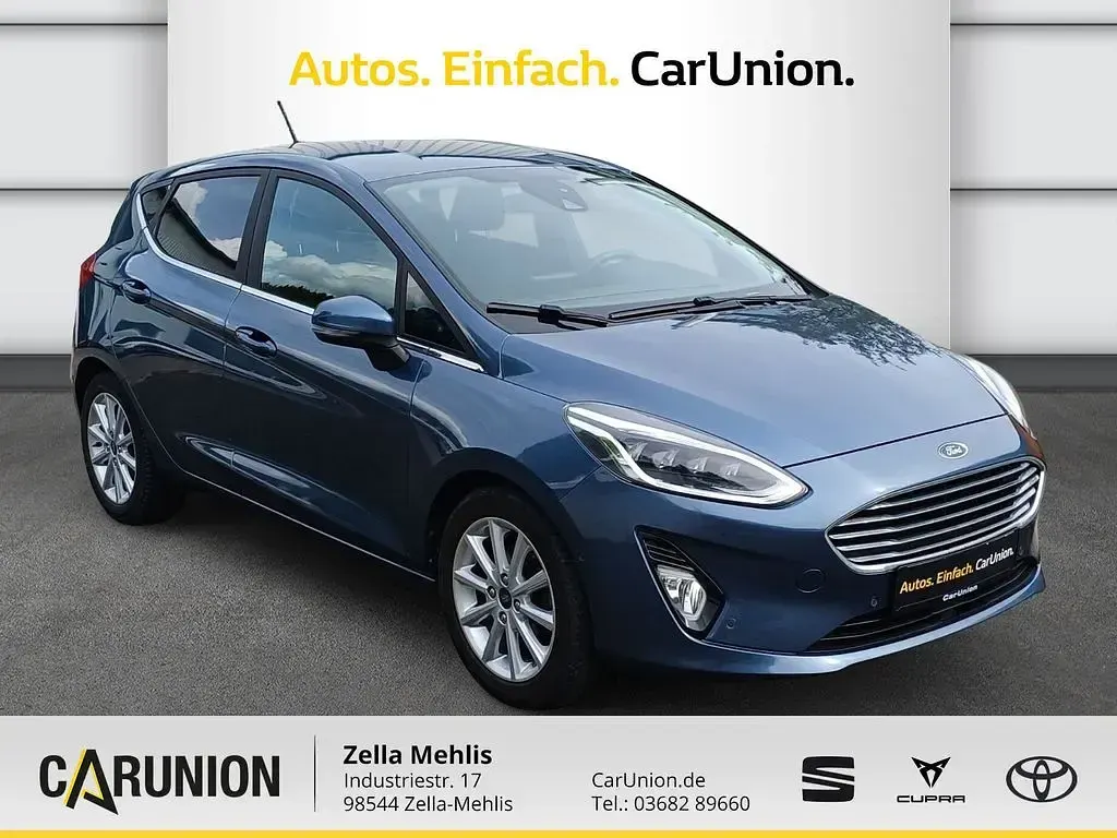 Gebraucht Ford Fiesta Titanium 101 PS (74 kW) 2018 Chromablau met. Kleinwagen