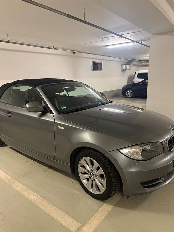 Gebraucht BMW 120 Cabriolet 170 PS (125 kW) 2011 Silber Cabrio