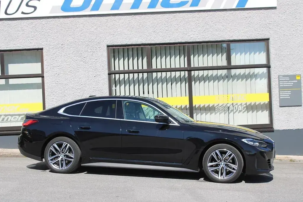 Gebraucht BMW 420 Sport Line 190 PS (139 kW) 2023 Schwarz Coupé