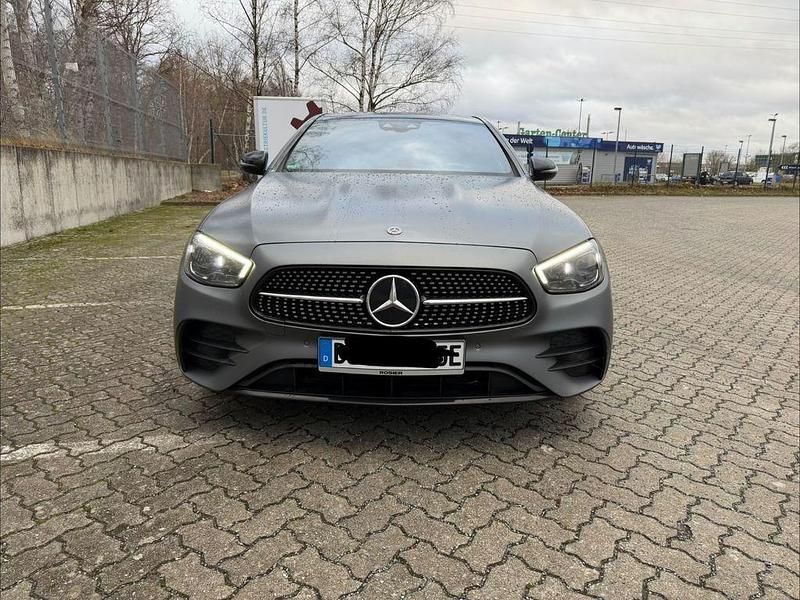 Gebraucht Mercedes E300 AMG 306 PS (225 kW) 2020 Grau Limousine