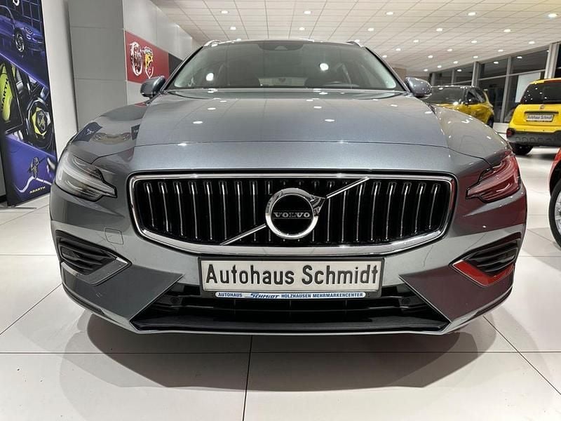 Osmium grey Gebraucht 2020 Volvo V60 Inscription Kombi | 23.990 € (Superpreis) - Bild 1/4
