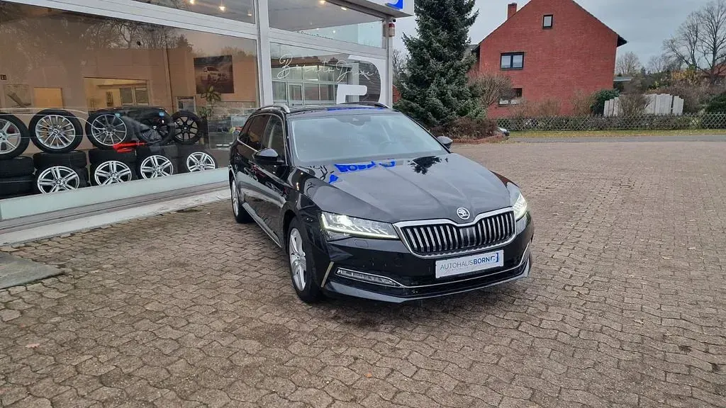 Gebraucht Skoda Superb LAURIN & KLEMENT 190 PS (139 kW) 2020 Schwarz Kombi
