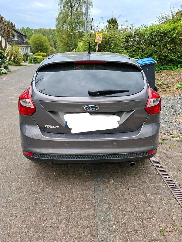 Second-hand Ford Focus 150 CP (110 kW) 2011 Gri Hatchback