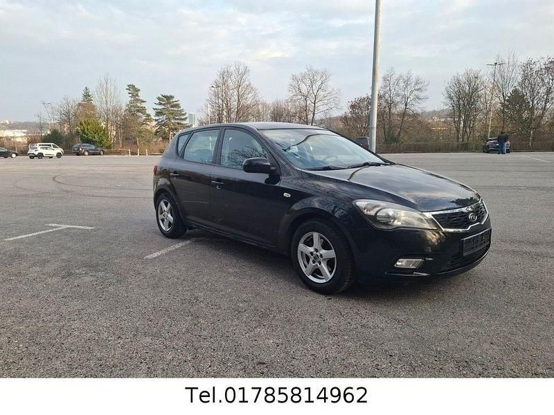 Gebraucht Kia Ceed 90 PS (66 kW) 2011 Schwarz Kleinwagen