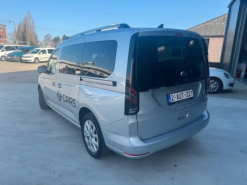 Gebraucht Ford Tourneo Connect 115 PS (84 kW) 2022 Silber Van / Kleinbus