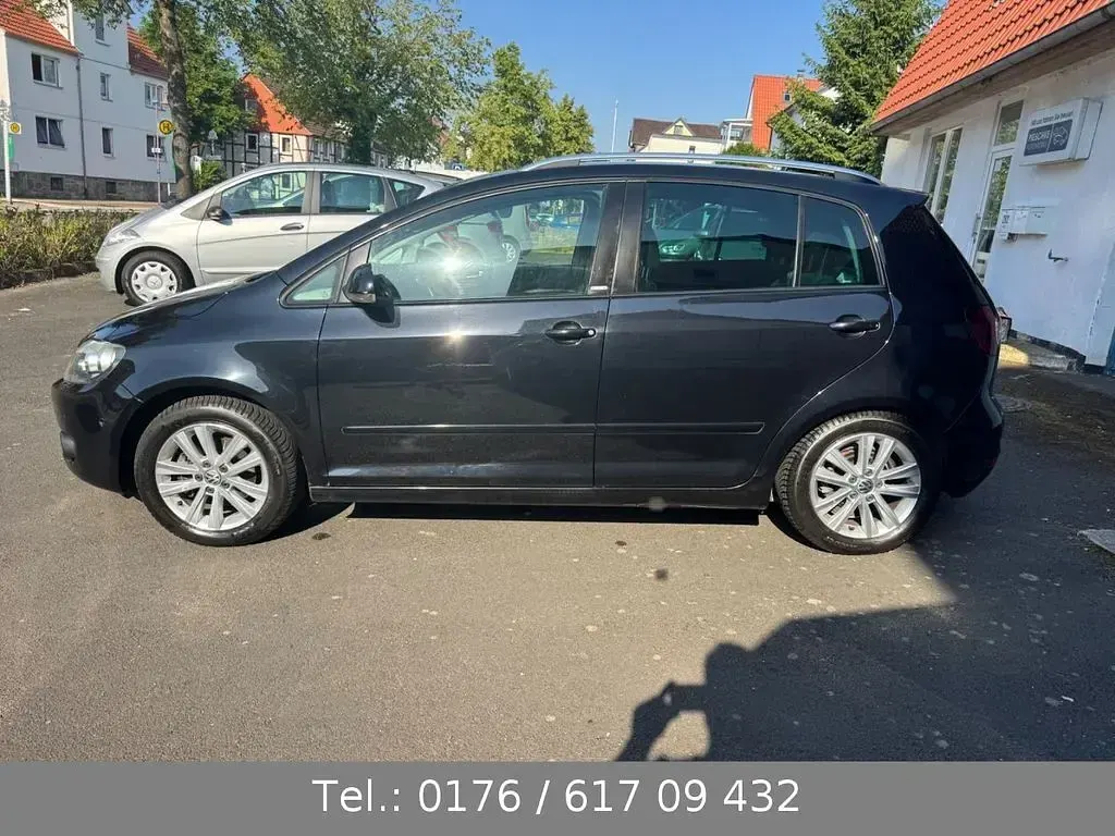 Gebraucht VW Golf Plus Cross 122 PS (89 kW) 2011 Schwarz Van / Kleinbus