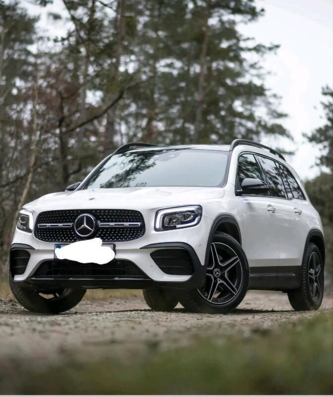 Weiß Gebraucht 2021 Mercedes GLB250 AMG SUV | 38.000 € (Guter Preis) - Bild 1/4