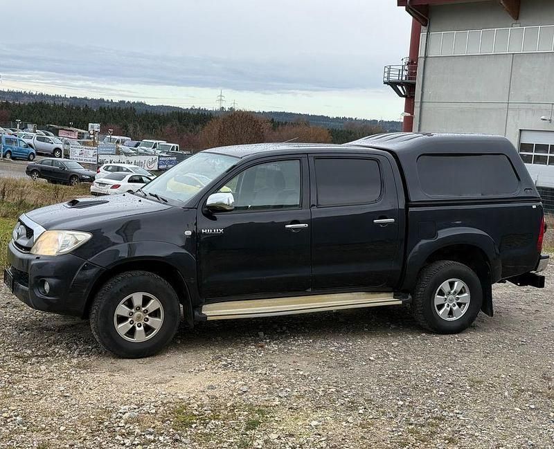 Schwarz Gebraucht 2011 Toyota HiLux Abholung | 8.950 € (Superpreis) - Bild 1/4